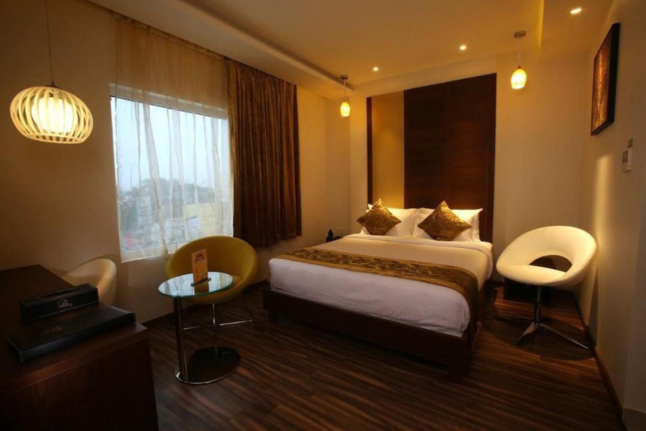 Jagadish Brigade Hotel Bengalúr Exteriér fotografie