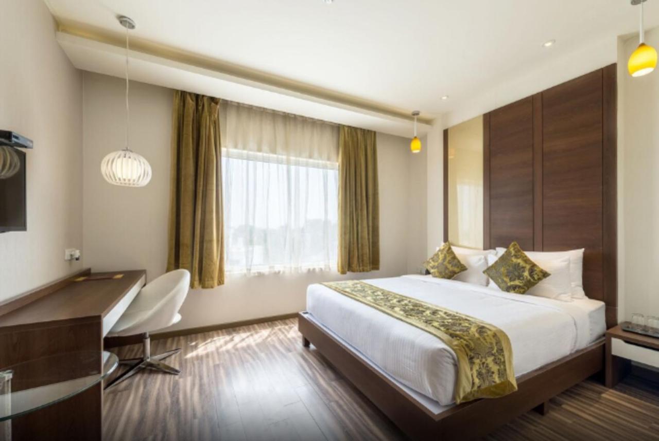 Jagadish Brigade Hotel Bengalúr Exteriér fotografie